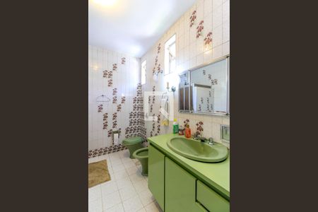 Casa à venda com 250m², 4 quartos e 4 vagas Casa à venda com 250m², 4 quartos e 4 vagasBanheiro da Suíte