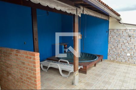 Casa de condomínio à venda com 90m², 2 quartos e 1 vaga Casa de condomínio à venda com 90m², 2 quartos e 1 vagaTerraço Gourmet