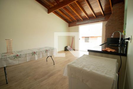 Casa à venda com 329m², 5 quartos e 3 vagasChurrasqueira