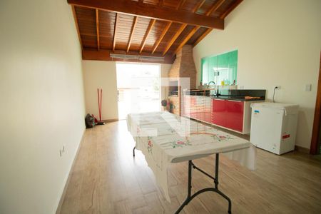 Casa à venda com 329m², 5 quartos e 3 vagasChurrasqueira