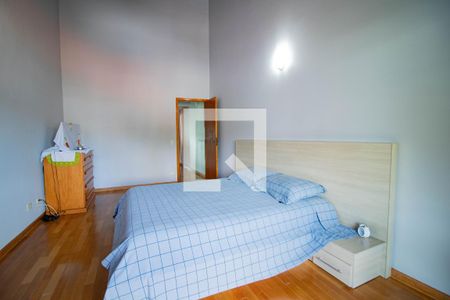 Casa à venda com 329m², 5 quartos e 3 vagasQuarto 4