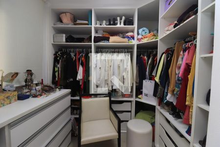 Apartamento à venda com 70m², 2 quartos e 1 vagaCloset