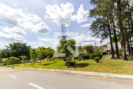 Casa de condomínio à venda com 554m², 4 quartos e 4 vagas Casa de condomínio à venda com 554m², 4 quartos e 4 vagasVista da Rua