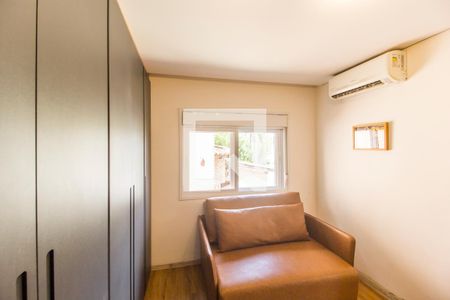 Casa de condomínio à venda com 554m², 4 quartos e 4 vagas Casa de condomínio à venda com 554m², 4 quartos e 4 vagasSuíte 3