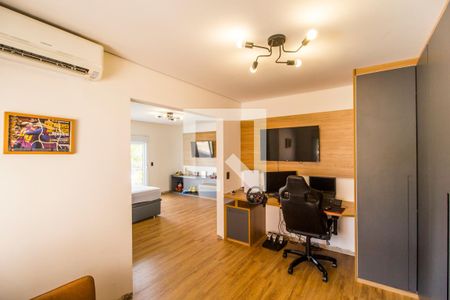 Casa de condomínio à venda com 554m², 4 quartos e 4 vagas Casa de condomínio à venda com 554m², 4 quartos e 4 vagasSuíte 3