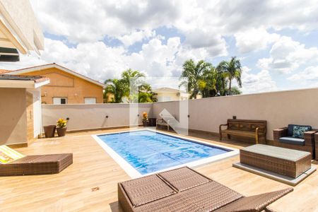 Casa de condomínio à venda com 554m², 4 quartos e 4 vagas Casa de condomínio à venda com 554m², 4 quartos e 4 vagasPiscina