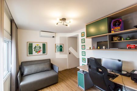 Casa de condomínio à venda com 554m², 4 quartos e 4 vagas Casa de condomínio à venda com 554m², 4 quartos e 4 vagasSuíte 2