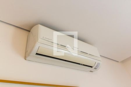 Casa de condomínio à venda com 554m², 4 quartos e 4 vagas Casa de condomínio à venda com 554m², 4 quartos e 4 vagasDetalhe