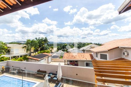 Casa de condomínio à venda com 554m², 4 quartos e 4 vagas Casa de condomínio à venda com 554m², 4 quartos e 4 vagasVaranda