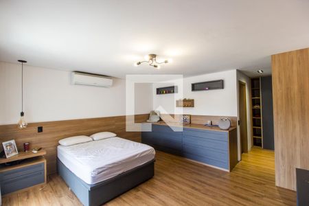 Casa de condomínio à venda com 554m², 4 quartos e 4 vagas Casa de condomínio à venda com 554m², 4 quartos e 4 vagasSuíte 2