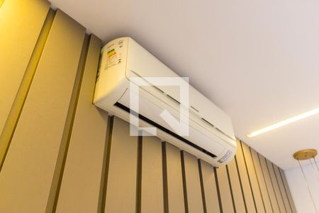 Casa de condomínio à venda com 554m², 4 quartos e 4 vagas Casa de condomínio à venda com 554m², 4 quartos e 4 vagasDetalhe