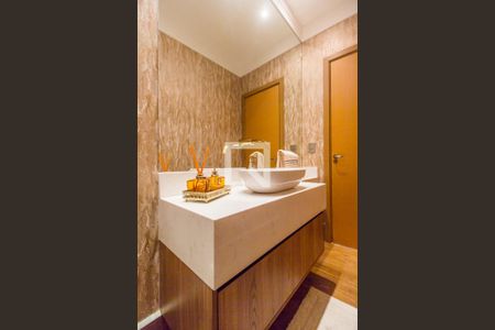 Casa de condomínio à venda com 554m², 4 quartos e 4 vagas Casa de condomínio à venda com 554m², 4 quartos e 4 vagasLavabo