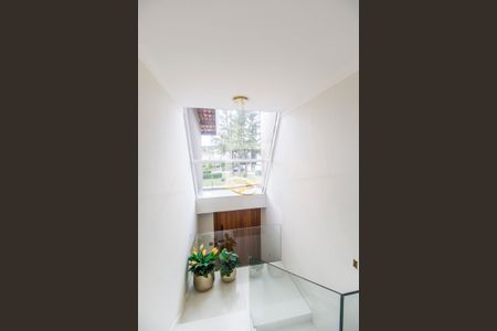 Casa de condomínio à venda com 554m², 4 quartos e 4 vagas Casa de condomínio à venda com 554m², 4 quartos e 4 vagasDetalhe