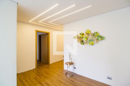 Casa de condomínio à venda com 554m², 4 quartos e 4 vagas Casa de condomínio à venda com 554m², 4 quartos e 4 vagasSala