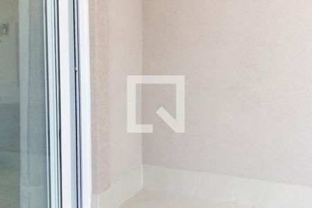 Casa de condomínio à venda com 554m², 4 quartos e 4 vagas Casa de condomínio à venda com 554m², 4 quartos e 4 vagasVaranda