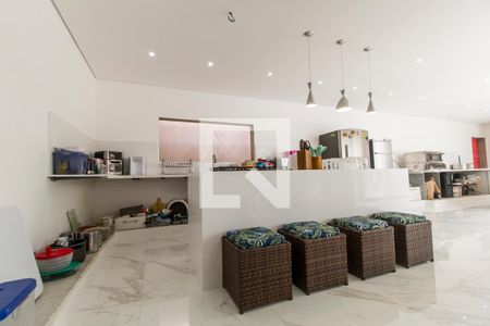 Casa de condomínio à venda com 554m², 4 quartos e 4 vagas Casa de condomínio à venda com 554m², 4 quartos e 4 vagasCozinha