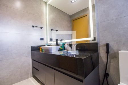 Casa de condomínio à venda com 554m², 4 quartos e 4 vagas Casa de condomínio à venda com 554m², 4 quartos e 4 vagasBanheiro da Suíte 3