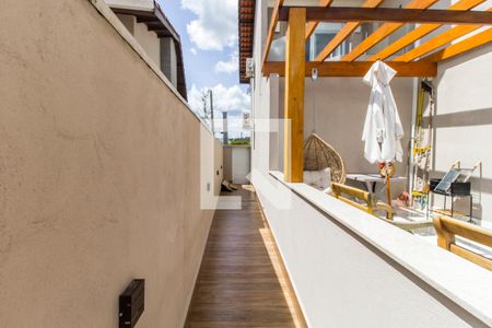 Casa de condomínio à venda com 554m², 4 quartos e 4 vagas Casa de condomínio à venda com 554m², 4 quartos e 4 vagasCorredor