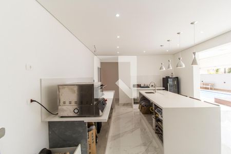 Casa de condomínio à venda com 554m², 4 quartos e 4 vagas Casa de condomínio à venda com 554m², 4 quartos e 4 vagasCozinha