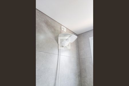 Casa de condomínio à venda com 554m², 4 quartos e 4 vagas Casa de condomínio à venda com 554m², 4 quartos e 4 vagasDetalhe do Banheiro da Suite