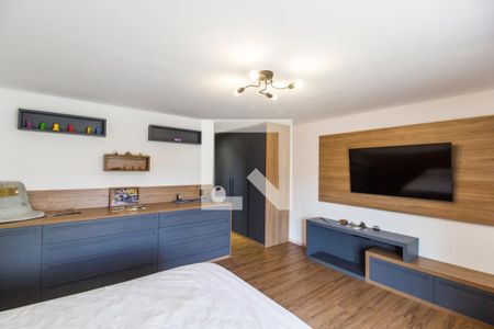 Casa de condomínio à venda com 554m², 4 quartos e 4 vagas Casa de condomínio à venda com 554m², 4 quartos e 4 vagasSuíte 2