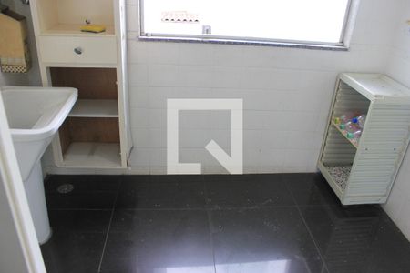 Apartamento à venda com 77m², 3 quartos e 1 vagaÁrea de serviço/Lavanderia