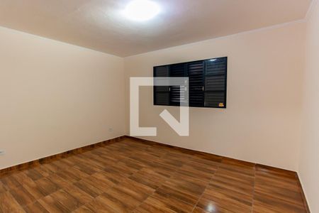Quarto 2 de casa para alugar com 2 quartos, 132m² em Vila Ema, São Paulo