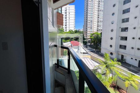 Apartamento à venda com 34m², 1 quarto e 1 vagaSacada