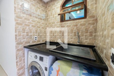 Apartamento à venda com 100m², 3 quartos e 1 vaga Apartamento à venda com 100m², 3 quartos e 1 vagaSacada