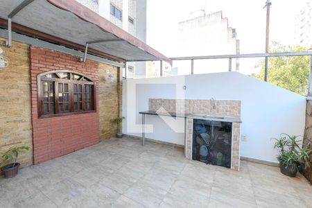 Apartamento à venda com 100m², 3 quartos e 1 vaga Apartamento à venda com 100m², 3 quartos e 1 vagaSacada