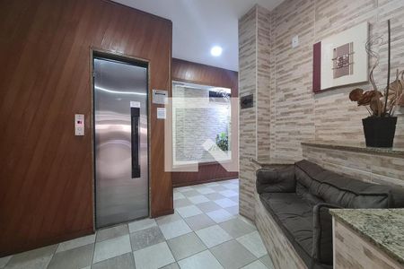 Apartamento à venda com 120m², 2 quartos e 1 vagaHall social