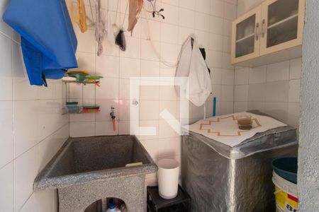 Casa à venda com 230m², 2 quartos e 2 vagas Casa à venda com 230m², 2 quartos e 2 vagasÁrea de Serviço 2