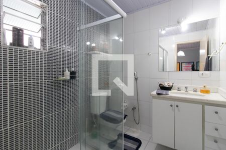 Casa à venda com 230m², 2 quartos e 2 vagas Casa à venda com 230m², 2 quartos e 2 vagasBanheiro do Quarto 2