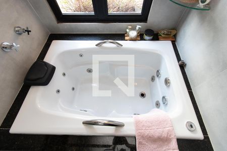 Casa à venda com 230m², 2 quartos e 2 vagas Casa à venda com 230m², 2 quartos e 2 vagasBanheiro do Quarto 1