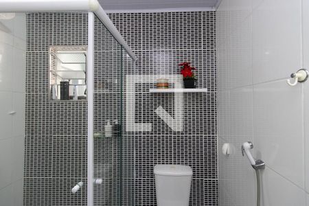 Casa à venda com 230m², 2 quartos e 2 vagas Casa à venda com 230m², 2 quartos e 2 vagasBanheiro do Quarto 2