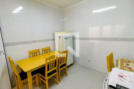 Casa à venda com 297m², 4 quartos e 6 vagasEdícula - Cozinha 