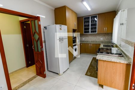 Casa à venda com 297m², 4 quartos e 6 vagasCozinha - Armários