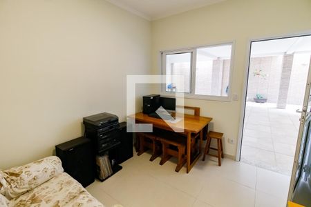 Casa à venda com 297m², 4 quartos e 6 vagasEdícula - Sala 