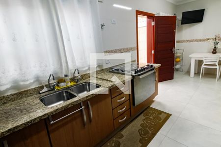 Casa à venda com 297m², 4 quartos e 6 vagasCozinha - Armários