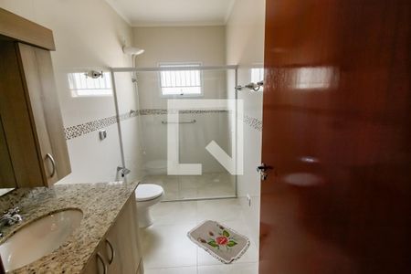 Casa à venda com 297m², 4 quartos e 6 vagasBanheiro Corredor