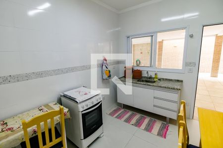 Casa à venda com 297m², 4 quartos e 6 vagasEdícula - Cozinha 
