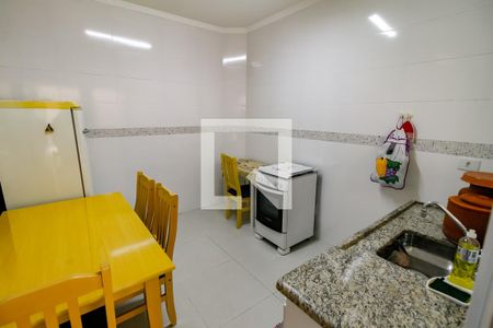 Casa à venda com 297m², 4 quartos e 6 vagasEdícula - Cozinha