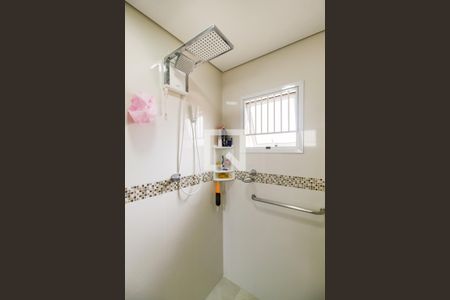 Casa à venda com 297m², 4 quartos e 6 vagasBanheiro da Suíte