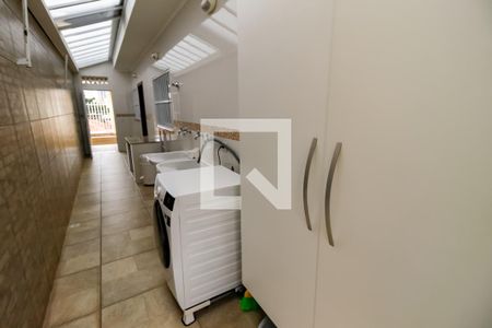 Casa à venda com 297m², 4 quartos e 6 vagasÁrea de Serviço