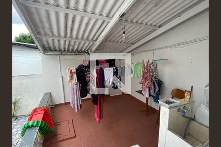 Casa à venda com 585m², 6 quartos e 4 vagas Casa à venda com 585m², 6 quartos e 4 vagasCasa principal - Area de serviço