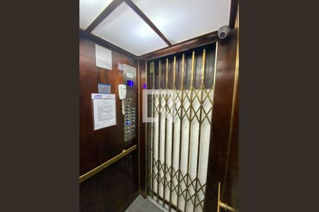 Apartamento à venda com 210m², 5 quartos e 1 vaga Apartamento à venda com 210m², 5 quartos e 1 vagaÁrea comum
