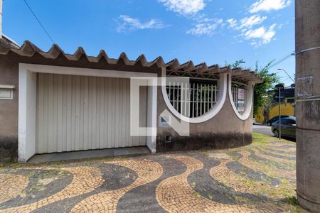 Casa à venda com 350m², 3 quartos e 3 vagasFachada