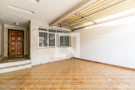 Casa à venda com 150m², 4 quartos e 2 vagasGaragem