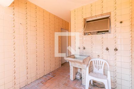 Casa à venda com 150m², 4 quartos e 2 vagasÁrea de Serviço