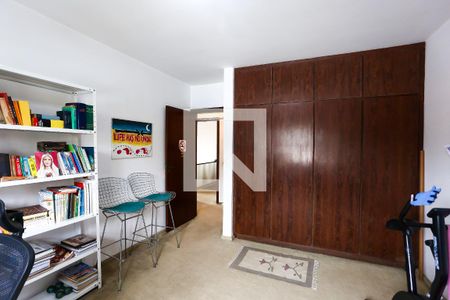 Casa à venda com 586m², 4 quartos e 5 vagas Casa à venda com 586m², 4 quartos e 5 vagasquarto 2